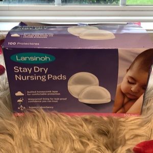 Lansinoh Stay Dry Nursing Pads
